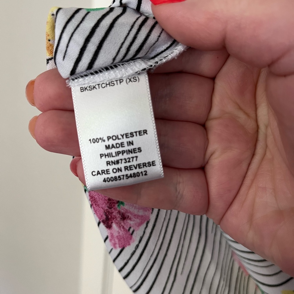 Elle Multicolor Floral and Stripe Top - Picture 5 of 5